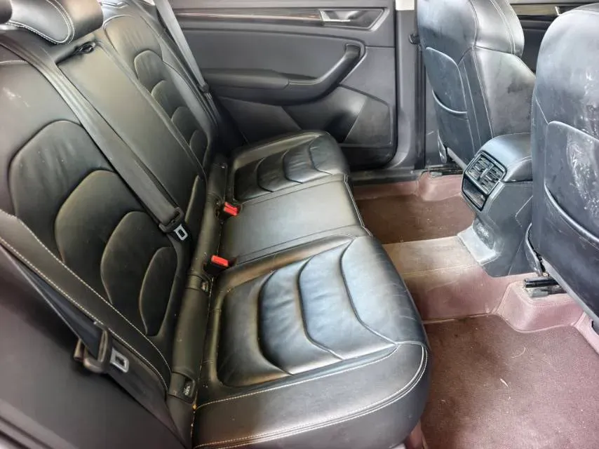 2021 Skoda Kodiak 2.0T 186HP L4 7DCT,autocango,china used car exporter,china ev exporter,chinese used car exporter,chinese used ev exporter