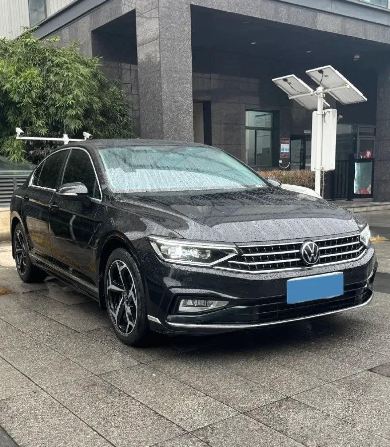 2025 Volkswagen Magotan 1.4T 150HP L4 7DCT,autocango,china used car exporter,china ev exporter,chinese used car exporter,chinese used ev exporter