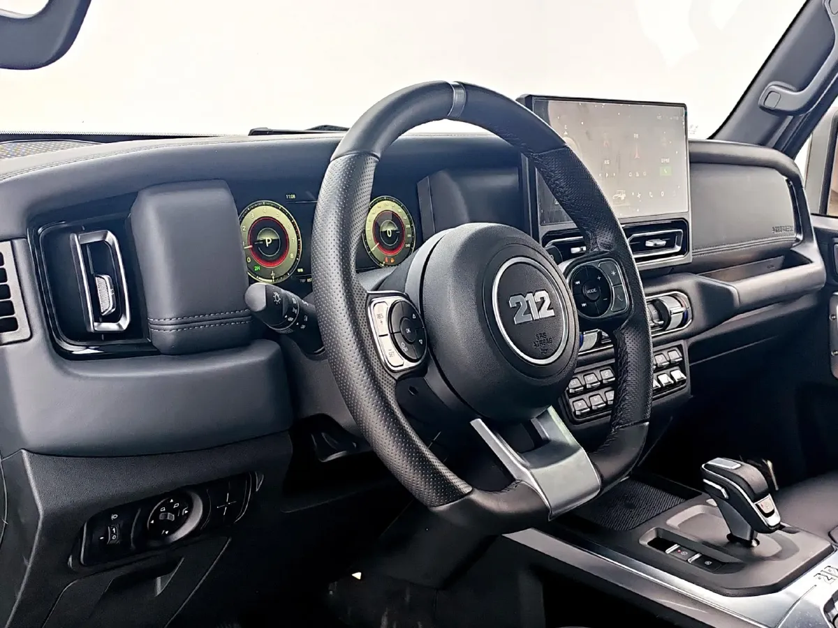 2024 212 212 T01 2.0T 252HP L4 8AT,autocango,china used car exporter,china ev exporter,chinese used car exporter,chinese used ev exporter