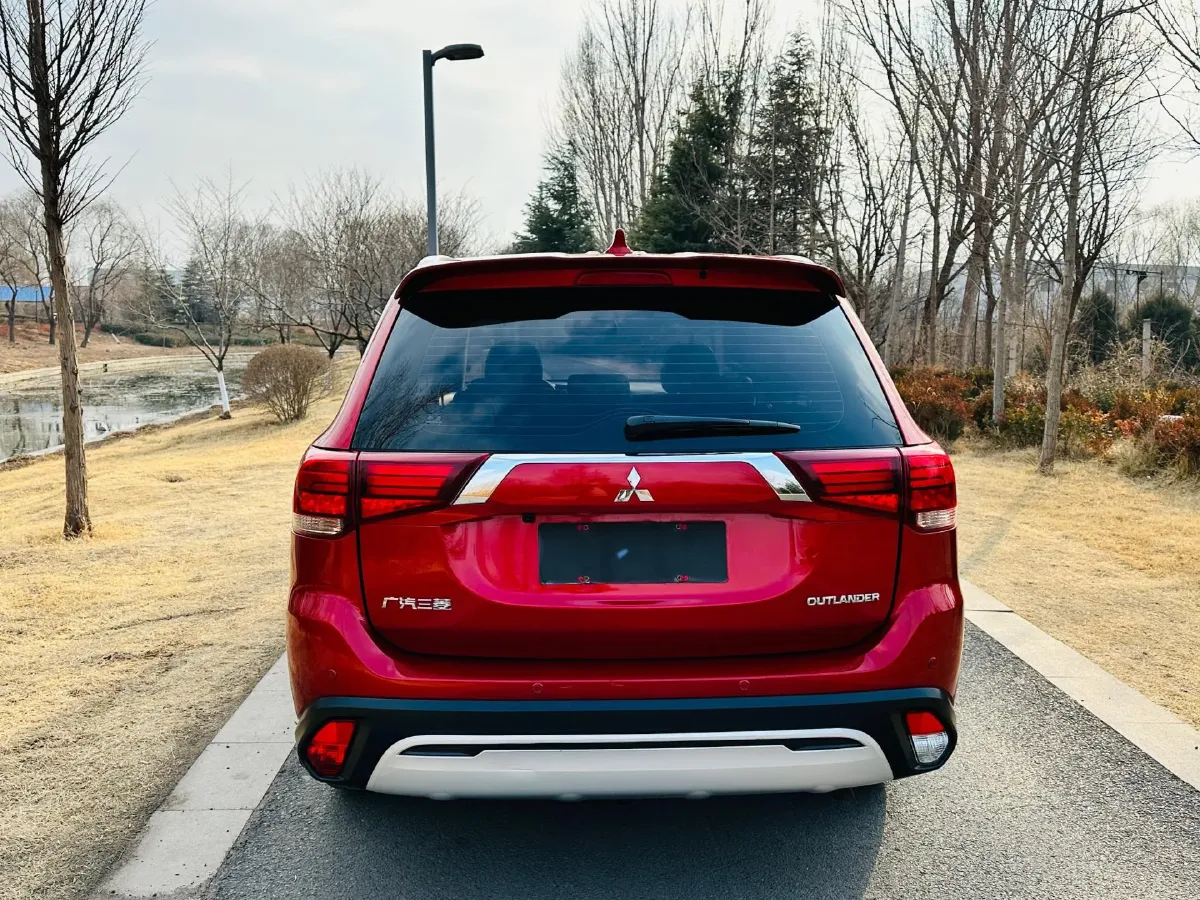 2019 Mitsubishi Outlander 2.0L 166HP L4 CVT,autocango,china used car exporter,china ev exporter,chinese used car exporter,chinese used ev exporter