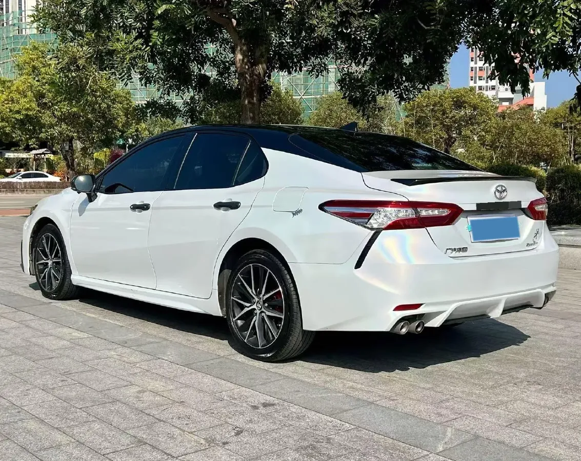 2021 Toyota Camry 2.5L 209HP L4 8AT,autocango,china used car exporter,china ev exporter,chinese used car exporter,chinese used ev exporter