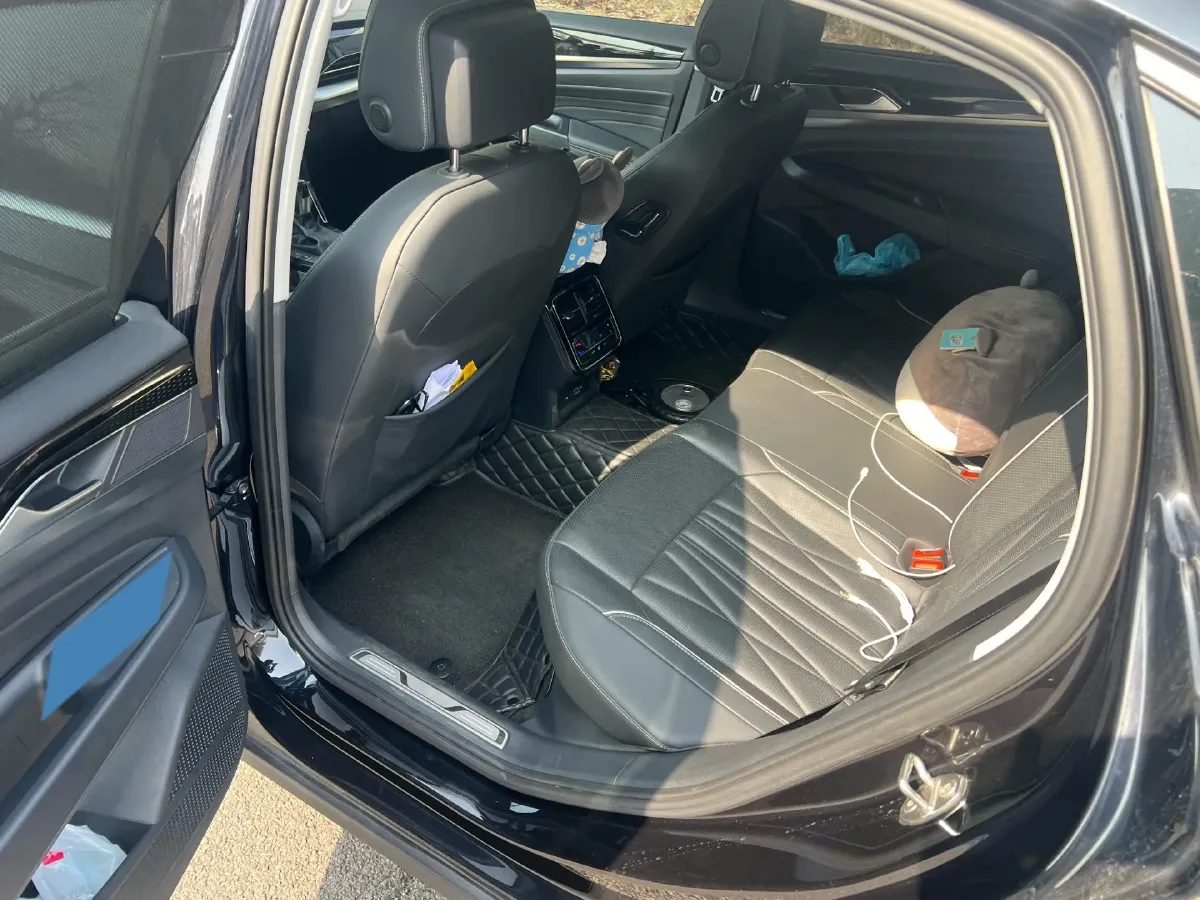 2022 Xpeng P7 BEV 60.2KWH,autocango,china used car exporter,china ev exporter,chinese used car exporter,chinese used ev exporter