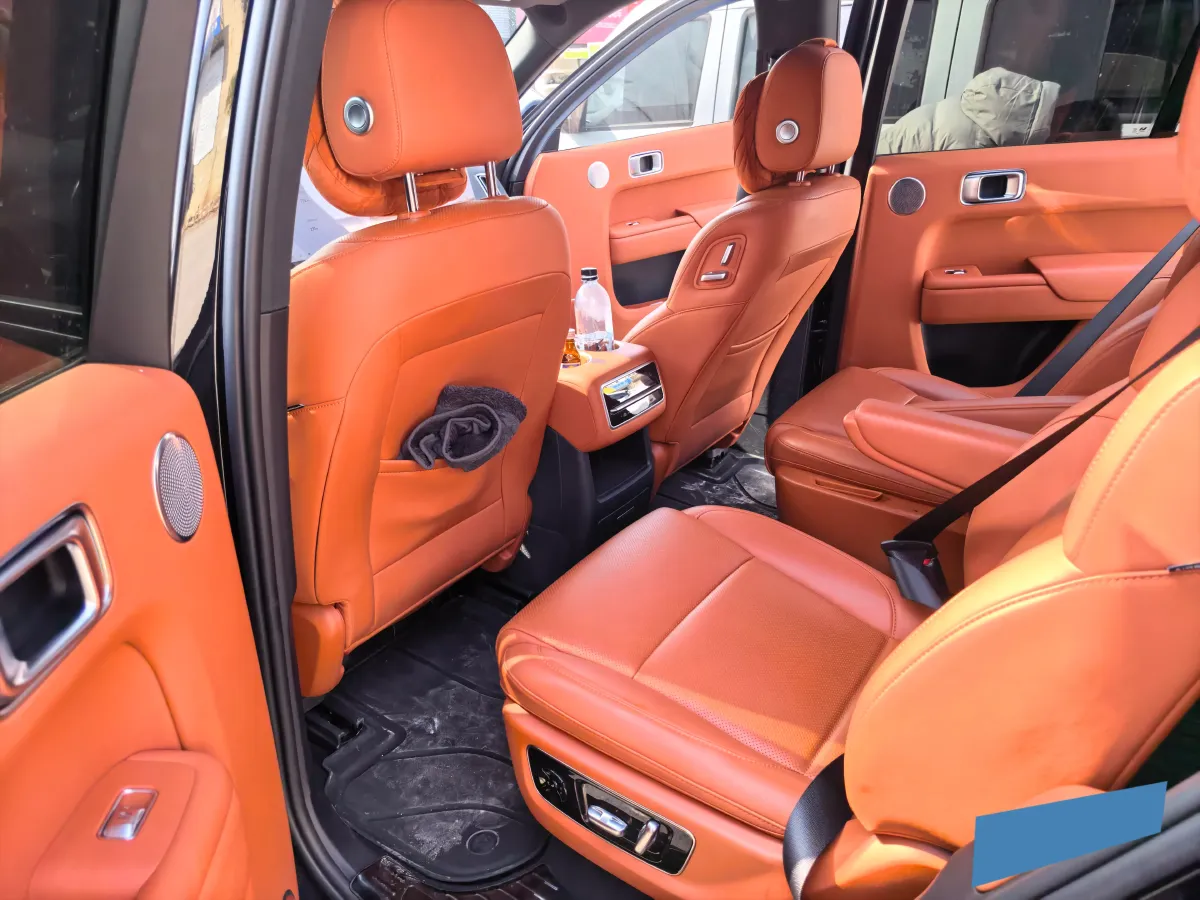 2023 Li L8 Range Extended 154HP REEV 40.9KWH,autocango,china used car exporter,china ev exporter,chinese used car exporter,chinese used ev exporter