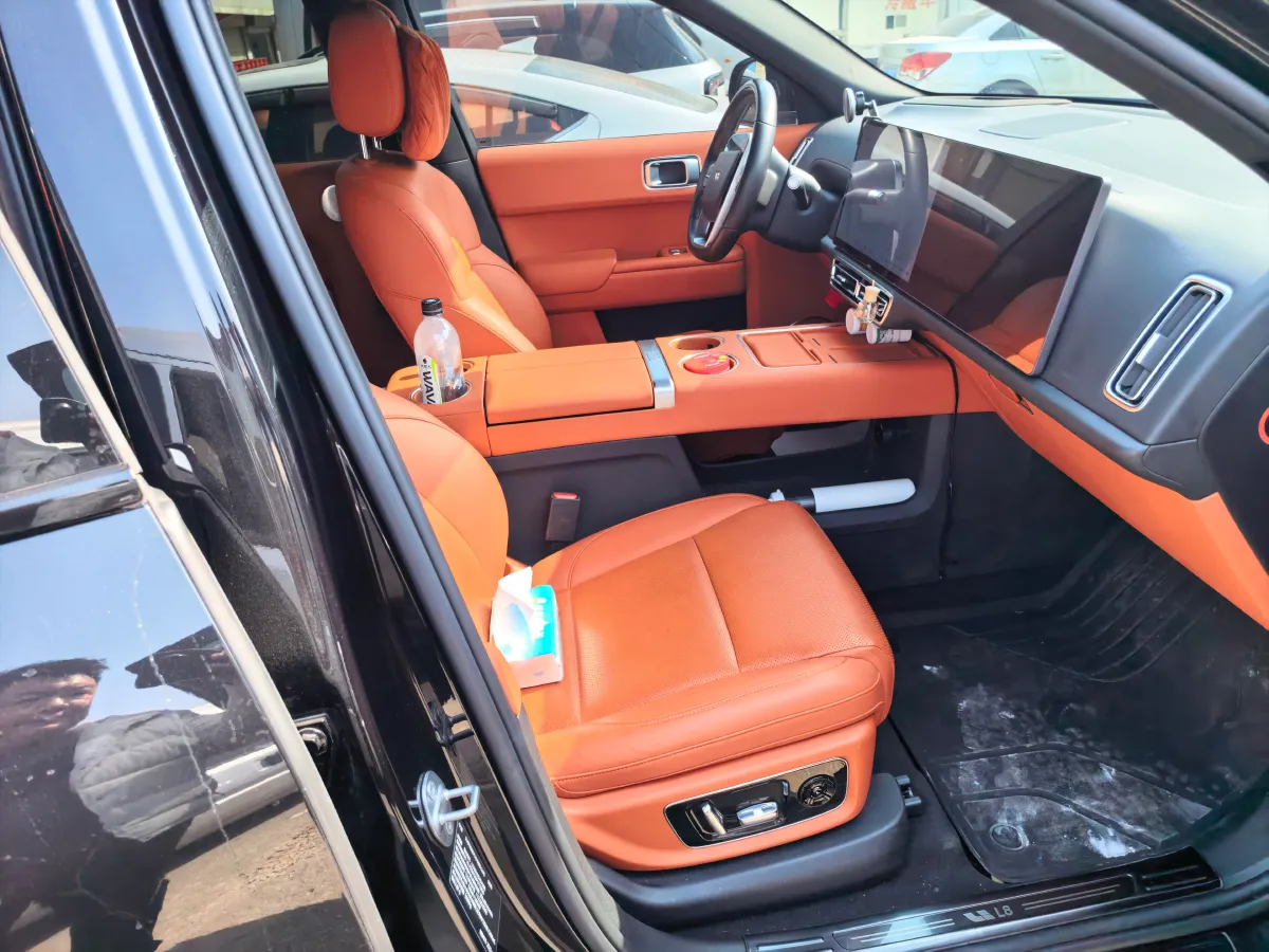 2023 Li L8 Range Extended 154HP REEV 40.9KWH,autocango,china used car exporter,china ev exporter,chinese used car exporter,chinese used ev exporter