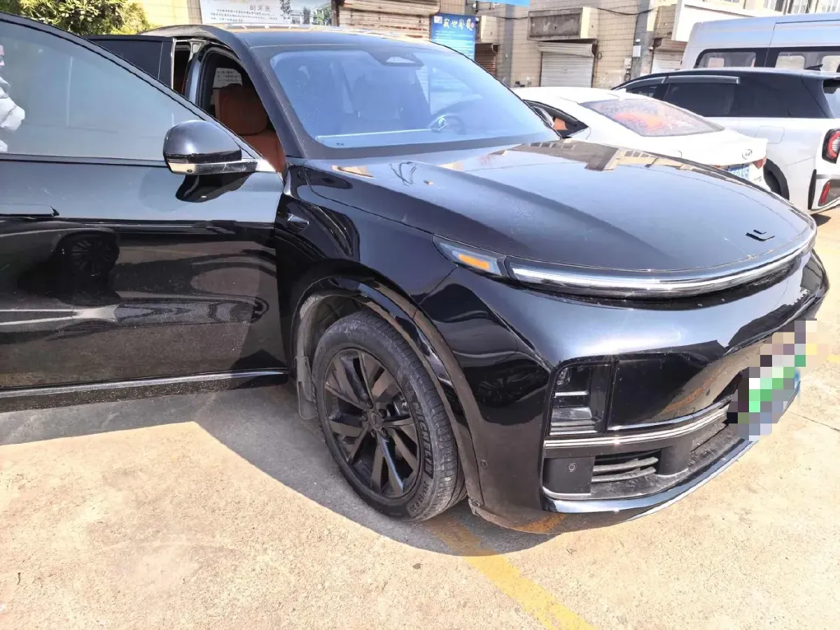 2023 Li L8 Range Extended 154HP REEV 40.9KWH,autocango,china used car exporter,china ev exporter,chinese used car exporter,chinese used ev exporter