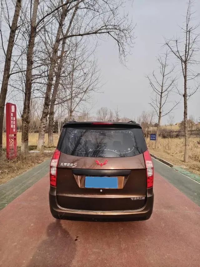 2015 WuLing HongGuang 1.5L 112HP L4 5MT,autocango,china used car exporter,china ev exporter,chinese used car exporter,chinese used ev exporter