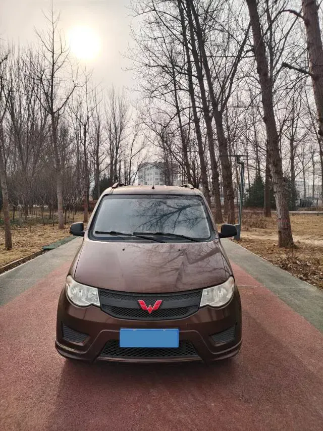 2015 WuLing HongGuang 1.5L 112HP L4 5MT,autocango,china used car exporter,china ev exporter,chinese used car exporter,chinese used ev exporter