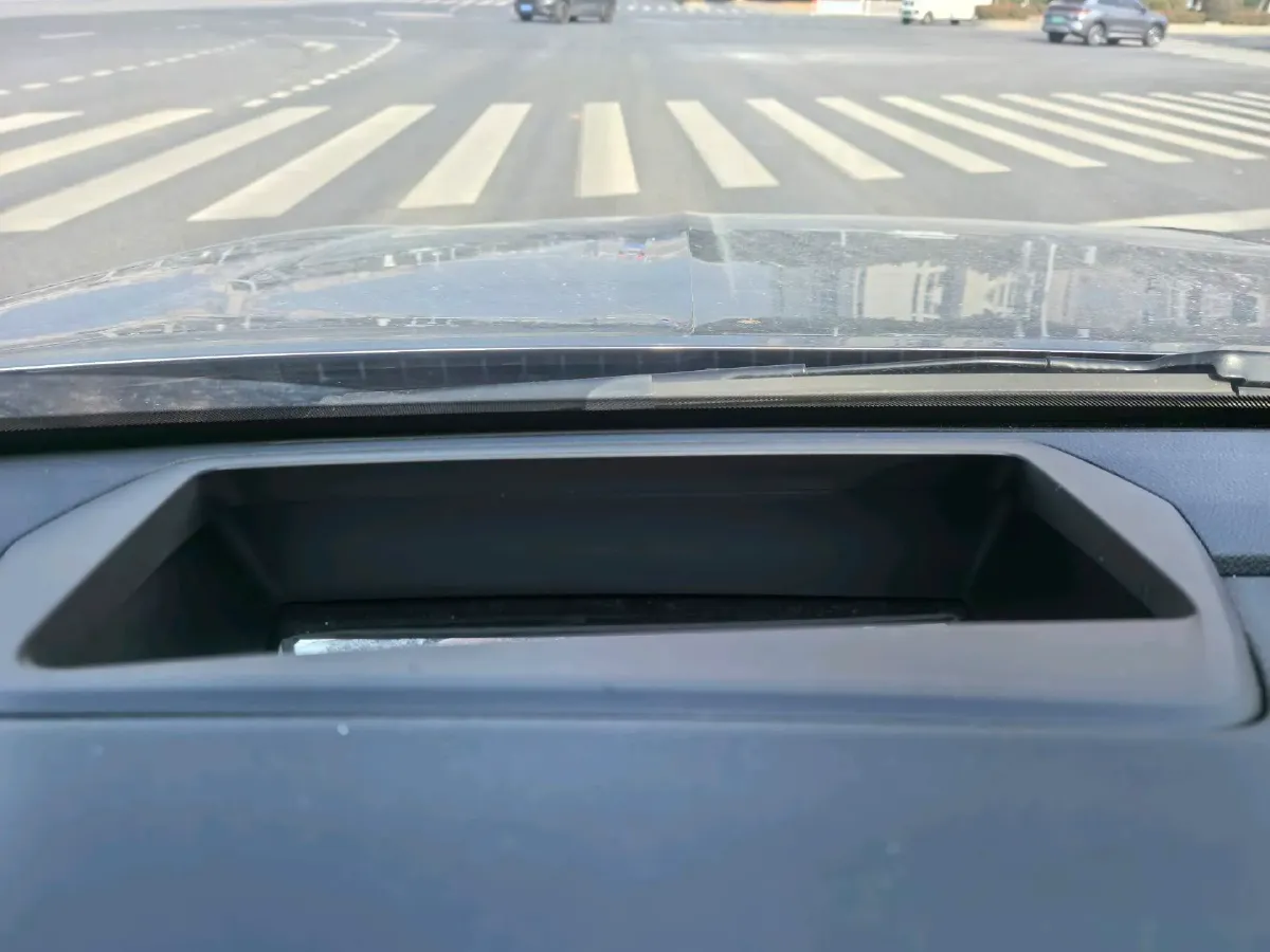 2025 Geely Monjaro 2.0T 238HP L4 8AT,autocango,china used car exporter,china ev exporter,chinese used car exporter,chinese used ev exporter