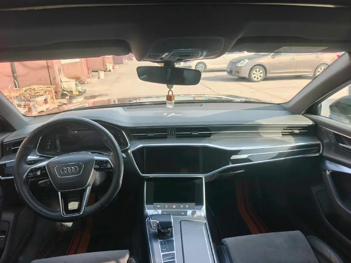 2019 Audi A6L 2.0T 190HP L4 7DCT,autocango,china used car exporter,china ev exporter,chinese used car exporter,chinese used ev exporter