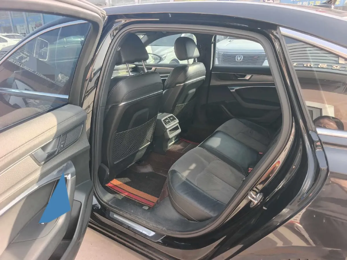 2019 Audi A6L 2.0T 190HP L4 7DCT,autocango,china used car exporter,china ev exporter,chinese used car exporter,chinese used ev exporter