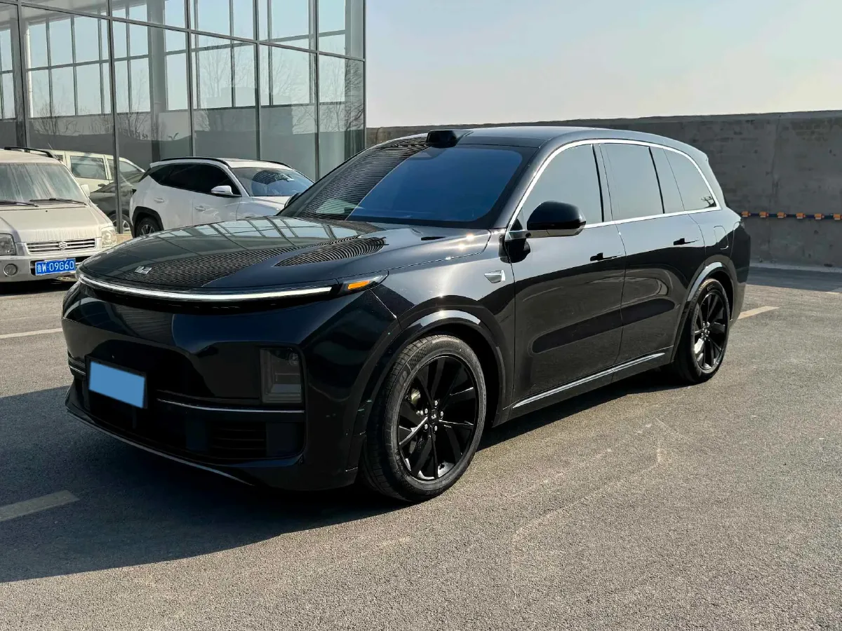 2023 Li L8 Range Extended 154HP REEV 40.9KWH,autocango,china used car exporter,china ev exporter,chinese used car exporter,chinese used ev exporter