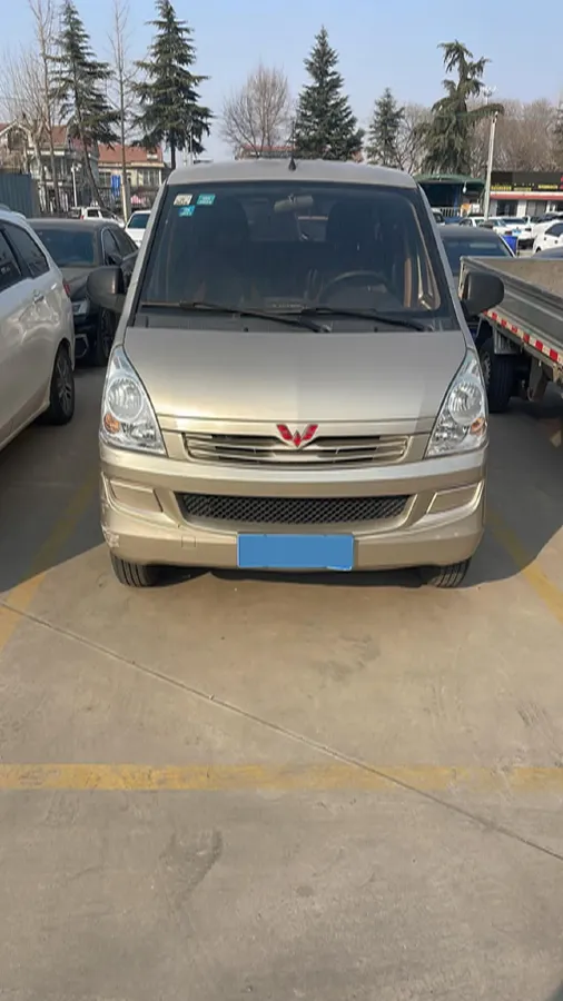 2020 WuLing RongGuang 1.2L 76HP L4 5MT,autocango,china used car exporter,china ev exporter,chinese used car exporter,chinese used ev exporter