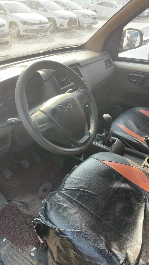 2020 WuLing RongGuang 1.2L 76HP L4 5MT,autocango,china used car exporter,china ev exporter,chinese used car exporter,chinese used ev exporter