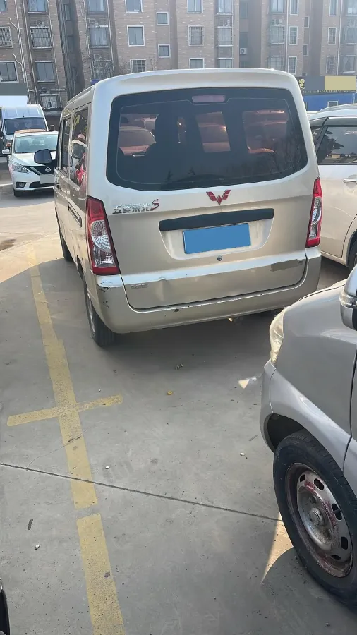 2020 WuLing RongGuang 1.2L 76HP L4 5MT,autocango,china used car exporter,china ev exporter,chinese used car exporter,chinese used ev exporter