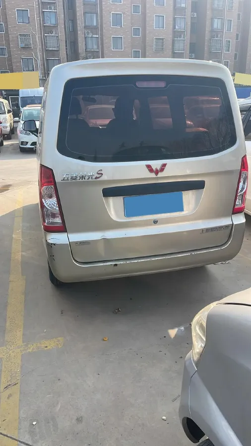 2020 WuLing RongGuang 1.2L 76HP L4 5MT,autocango,china used car exporter,china ev exporter,chinese used car exporter,chinese used ev exporter