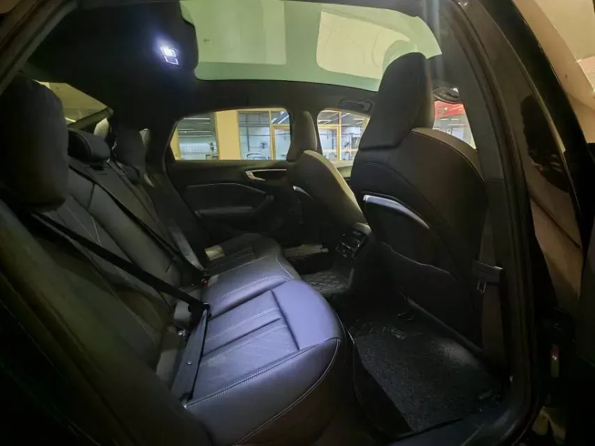 2026 Audi A5L 2.0T 170HP L4 7DCT,autocango,china used car exporter,china ev exporter,chinese used car exporter,chinese used ev exporter