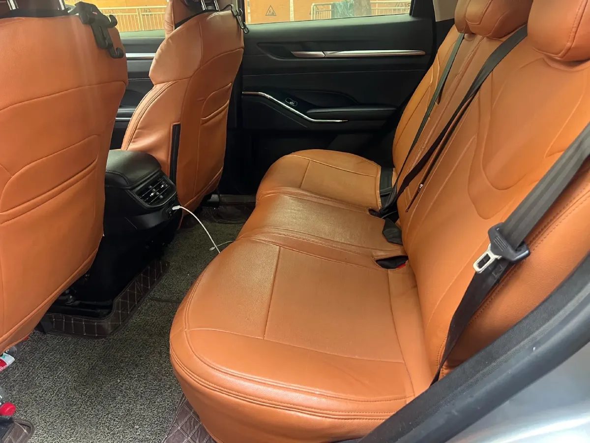 2021 Haval H6 1.5T 169HP L4 7DCT,autocango,china used car exporter,china ev exporter,chinese used car exporter,chinese used ev exporter