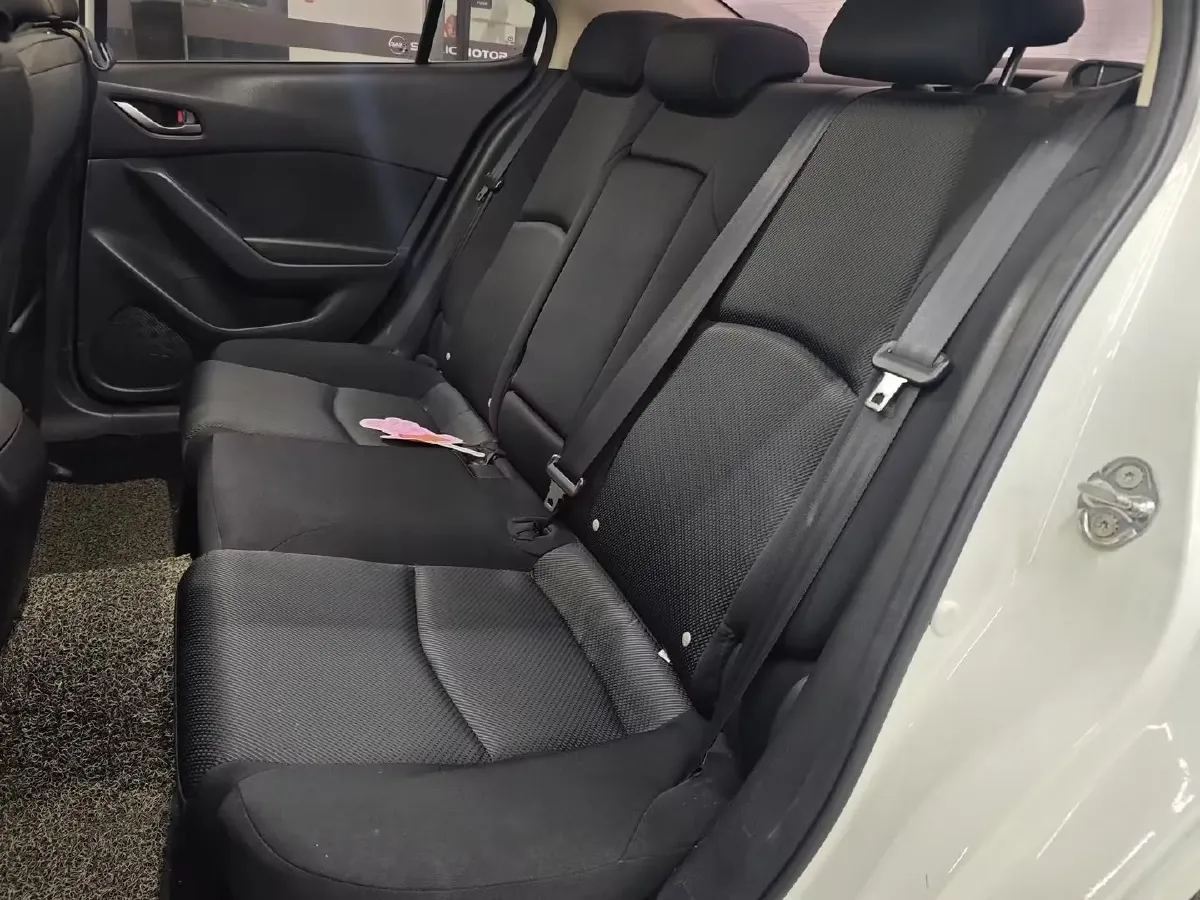 2017 Mazda 3 Axela 1.5L 117HP L4 6AT,autocango,china used car exporter,china ev exporter,chinese used car exporter,chinese used ev exporter