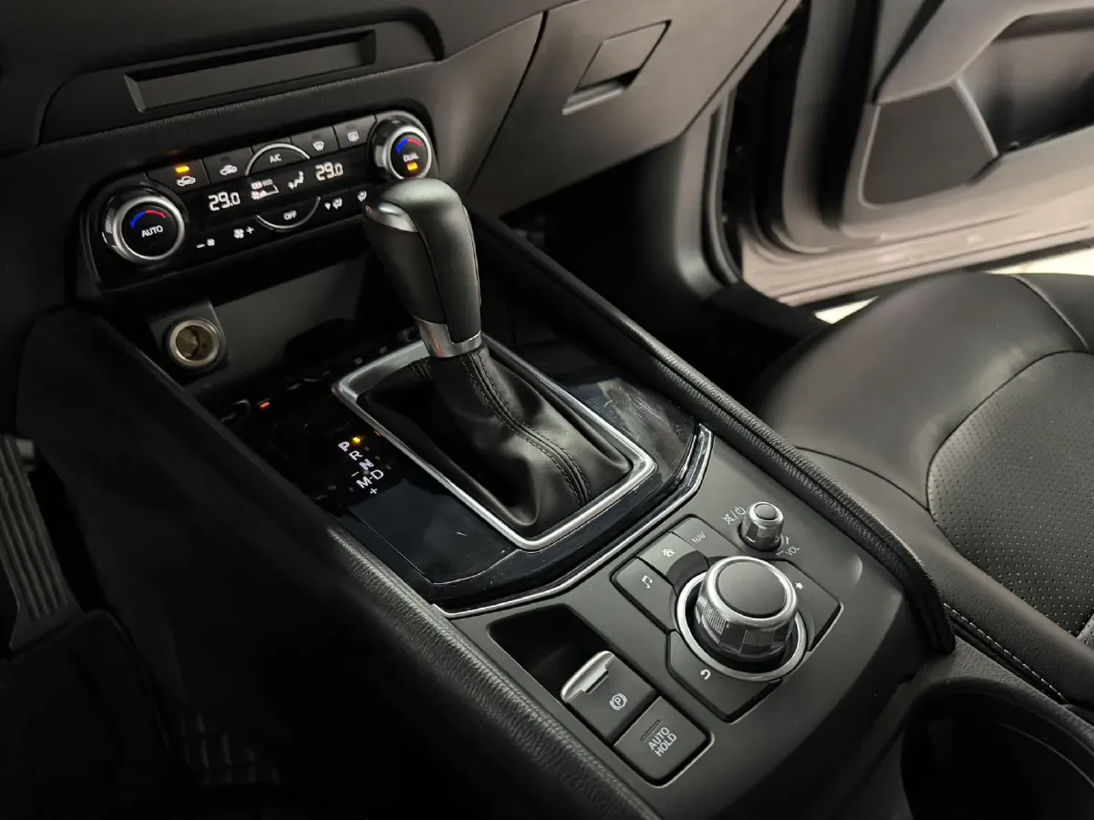 2022 Hyundai Tucson 2.0L 150HP L4 6AT Hybrid,autocango,china used car exporter,china ev exporter,chinese used car exporter,chinese used ev exporter