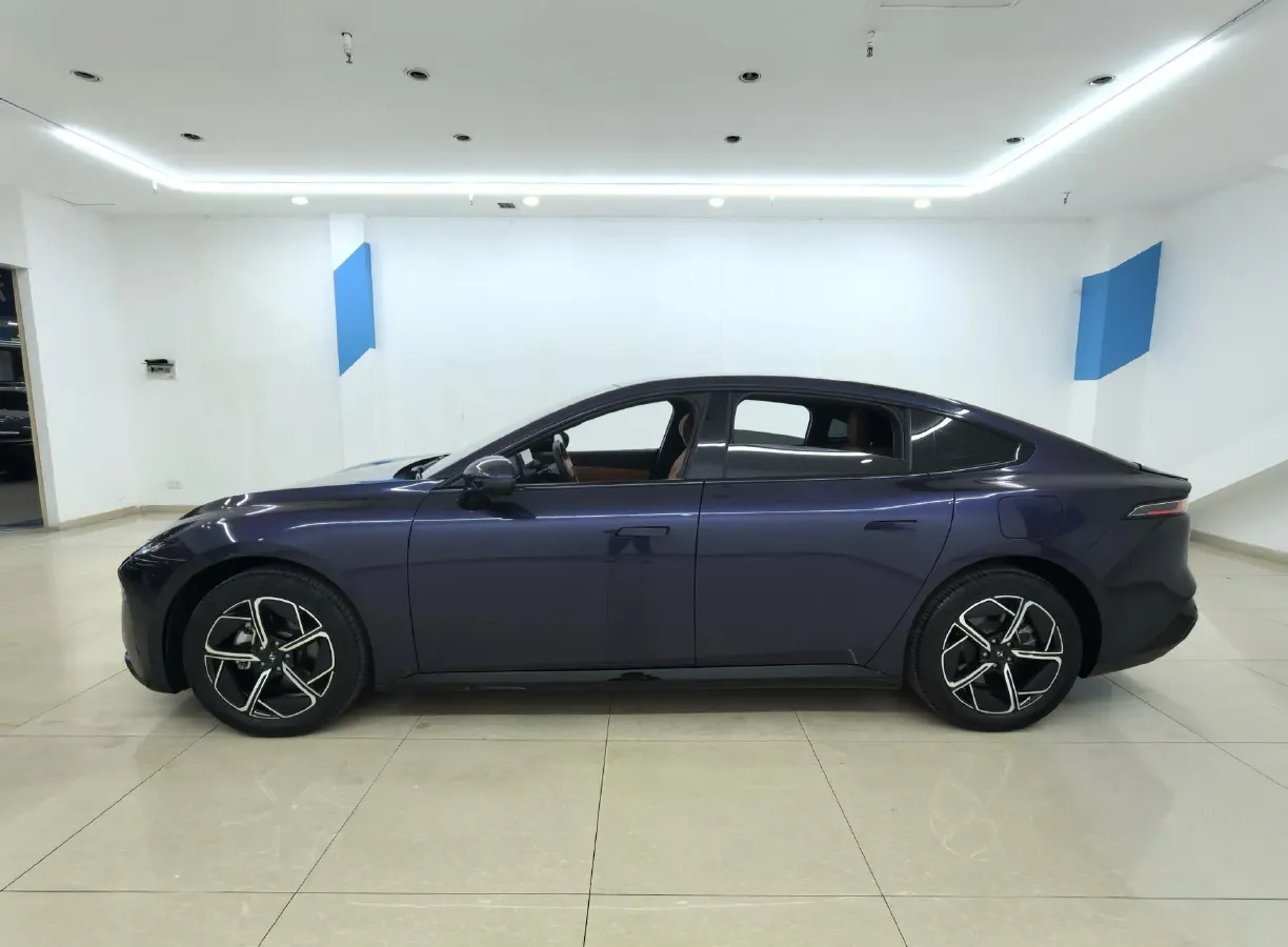 2024 DongFeng eπ eπ007 REEV 105HP REEV 28.4KWH,autocango,china used car exporter,china ev exporter,chinese used car exporter,chinese used ev exporter