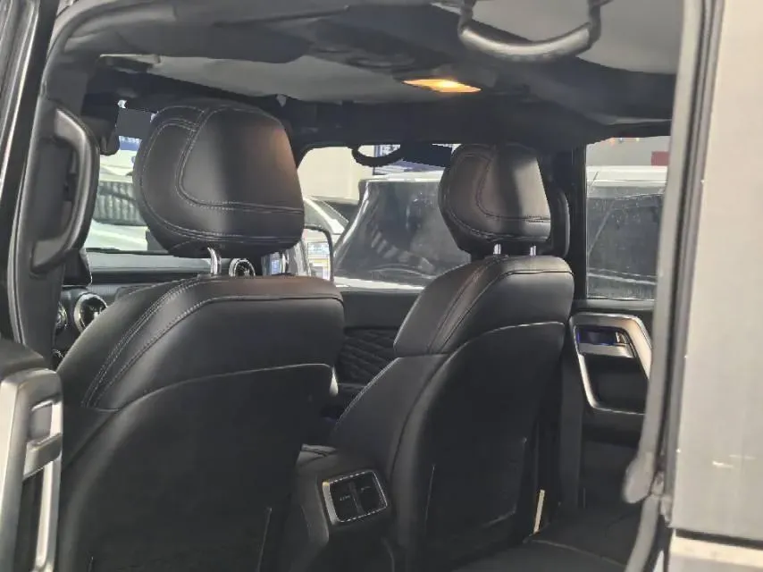 2020 Beijing BJ40 2.0T 224HP L4 8AT,autocango,china used car exporter,china ev exporter,chinese used car exporter,chinese used ev exporter