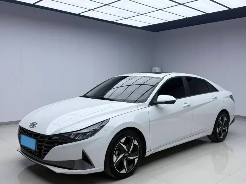 2022 Hyundai Elantra 1.5L 115HP L4 CVT,autocango,china used car exporter,china ev exporter,chinese used car exporter,chinese used ev exporter