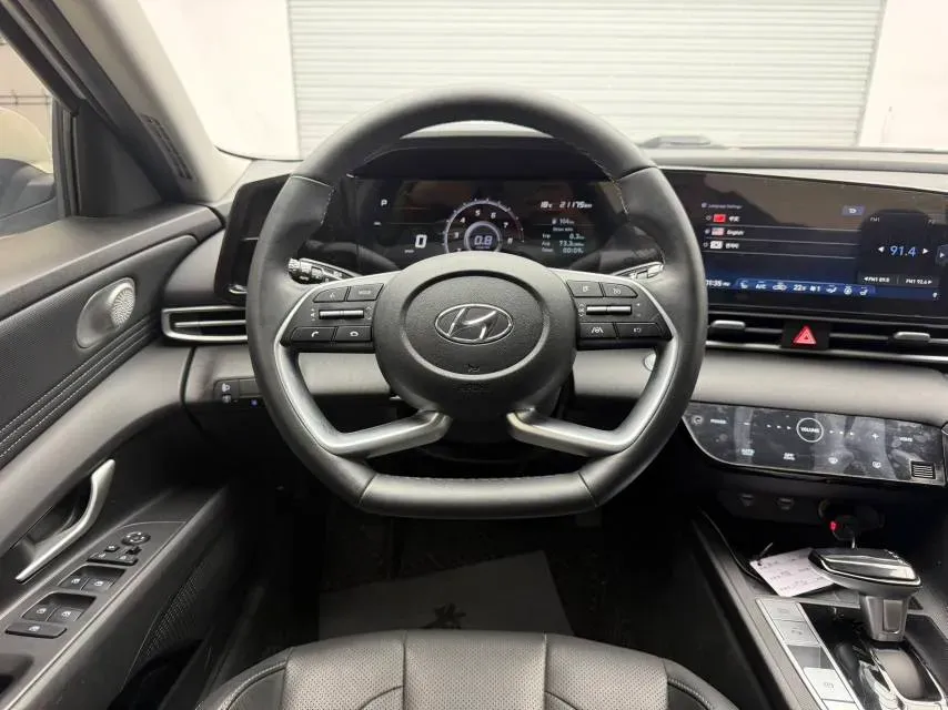 2022 Hyundai Elantra 1.5L 115HP L4 CVT,autocango,china used car exporter,china ev exporter,chinese used car exporter,chinese used ev exporter