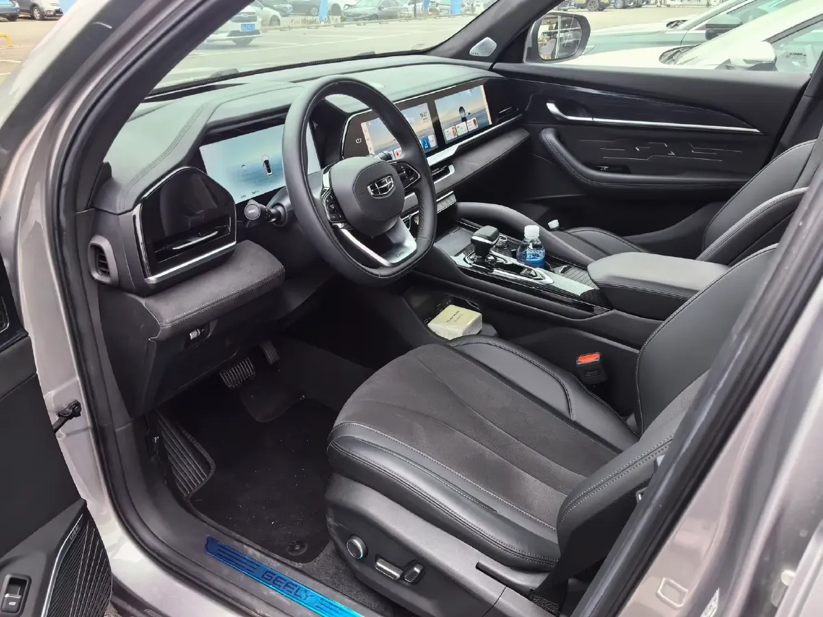 2024 Geely Monjaro 2.0T 238HP L4 8AT,autocango,china used car exporter,china ev exporter,chinese used car exporter,chinese used ev exporter