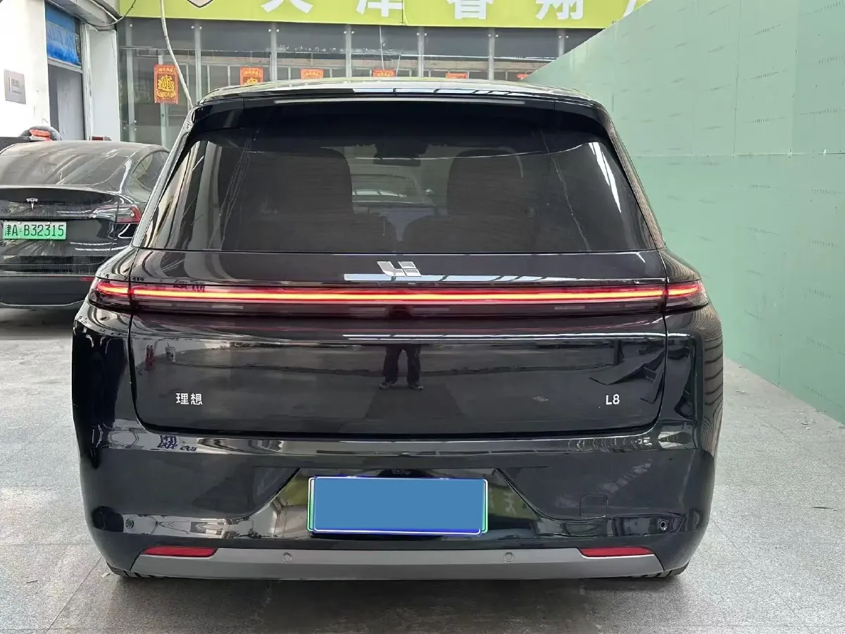 2024 Volvo S60 2.0T 197HP L4 7DCT,autocango,china used car exporter,china ev exporter,chinese used car exporter,chinese used ev exporter