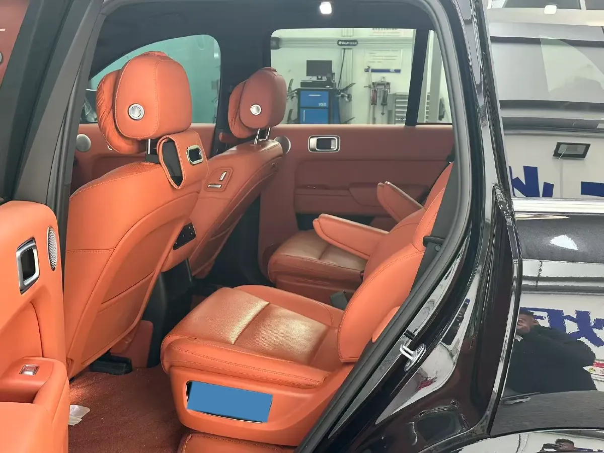 2024 Volvo S60 2.0T 197HP L4 7DCT,autocango,china used car exporter,china ev exporter,chinese used car exporter,chinese used ev exporter