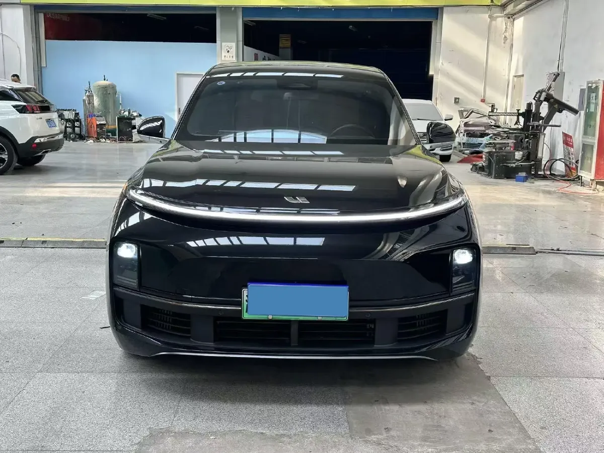 2024 Volvo S60 2.0T 197HP L4 7DCT,autocango,china used car exporter,china ev exporter,chinese used car exporter,chinese used ev exporter