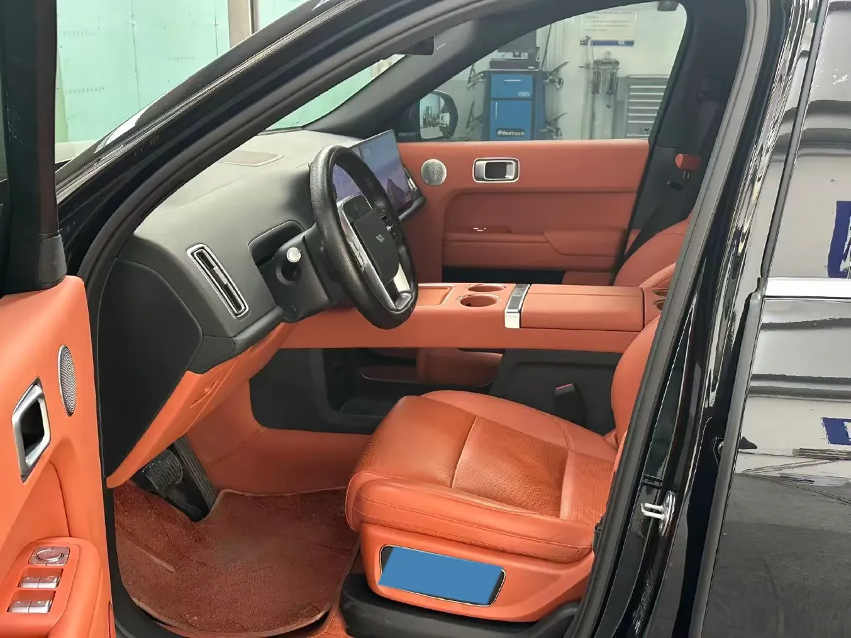 2024 Volvo S60 2.0T 197HP L4 7DCT,autocango,china used car exporter,china ev exporter,chinese used car exporter,chinese used ev exporter