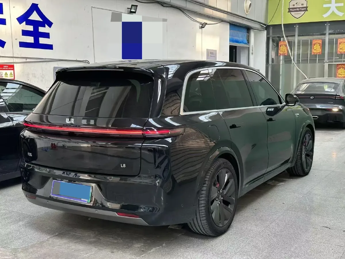 2024 Volvo S60 2.0T 197HP L4 7DCT,autocango,china used car exporter,china ev exporter,chinese used car exporter,chinese used ev exporter