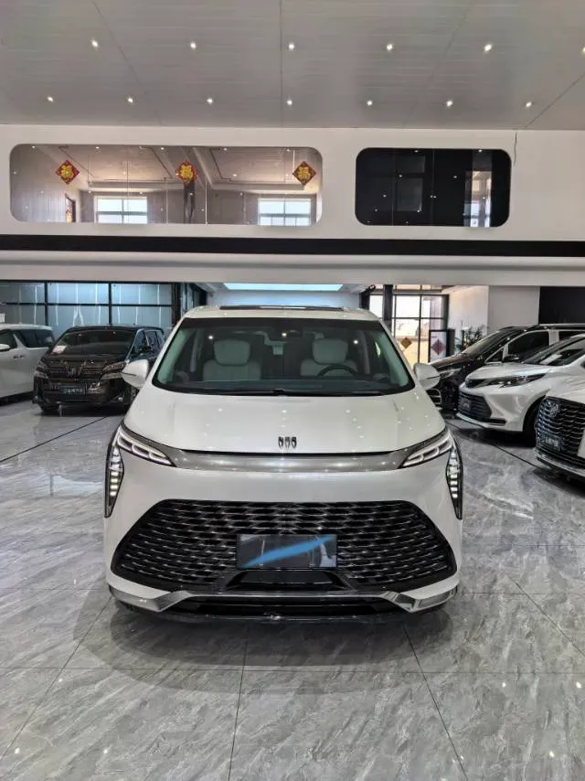 2023 Buick Century 2.0T 237HP L4 9AT,autocango,china used car exporter,china ev exporter,chinese used car exporter,chinese used ev exporter