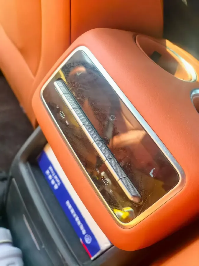 2023 Li L8 Range Extended 154HP REEV 40.9KWH,autocango,china used car exporter,china ev exporter,chinese used car exporter,chinese used ev exporter