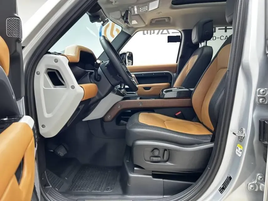 2023 Land Rover Defender 3.0T 400HP L6 8AT,autocango,china used car exporter,china ev exporter,chinese used car exporter,chinese used ev exporter