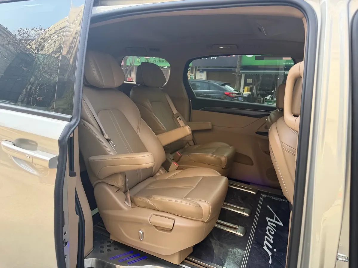 2021 Buick GL8 2.0T 237HP L4 9AT,autocango,china used car exporter,china ev exporter,chinese used car exporter,chinese used ev exporter