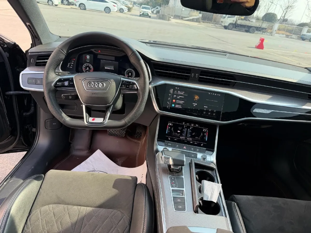 2022 Audi A6L 3.0T 340HP V6 7DCT,autocango,china used car exporter,china ev exporter,chinese used car exporter,chinese used ev exporter