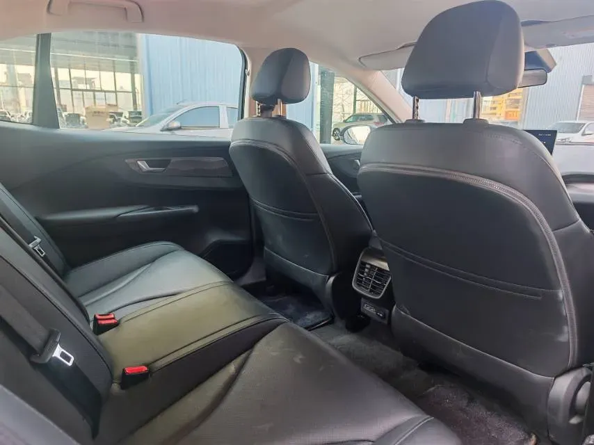 2024 HongQi E-QM5 BEV 60KWH,autocango,china used car exporter,china ev exporter,chinese used car exporter,chinese used ev exporter