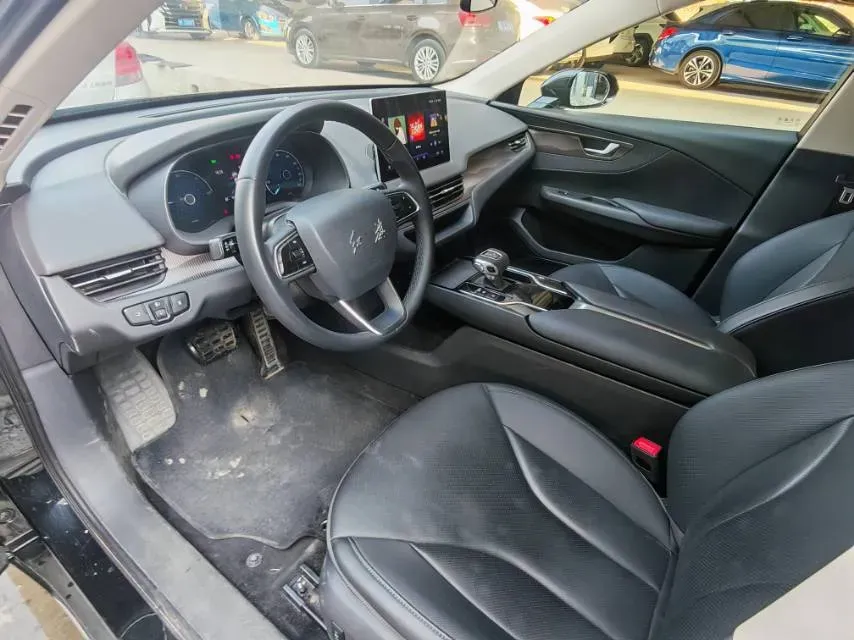 2024 HongQi E-QM5 BEV 60KWH,autocango,china used car exporter,china ev exporter,chinese used car exporter,chinese used ev exporter