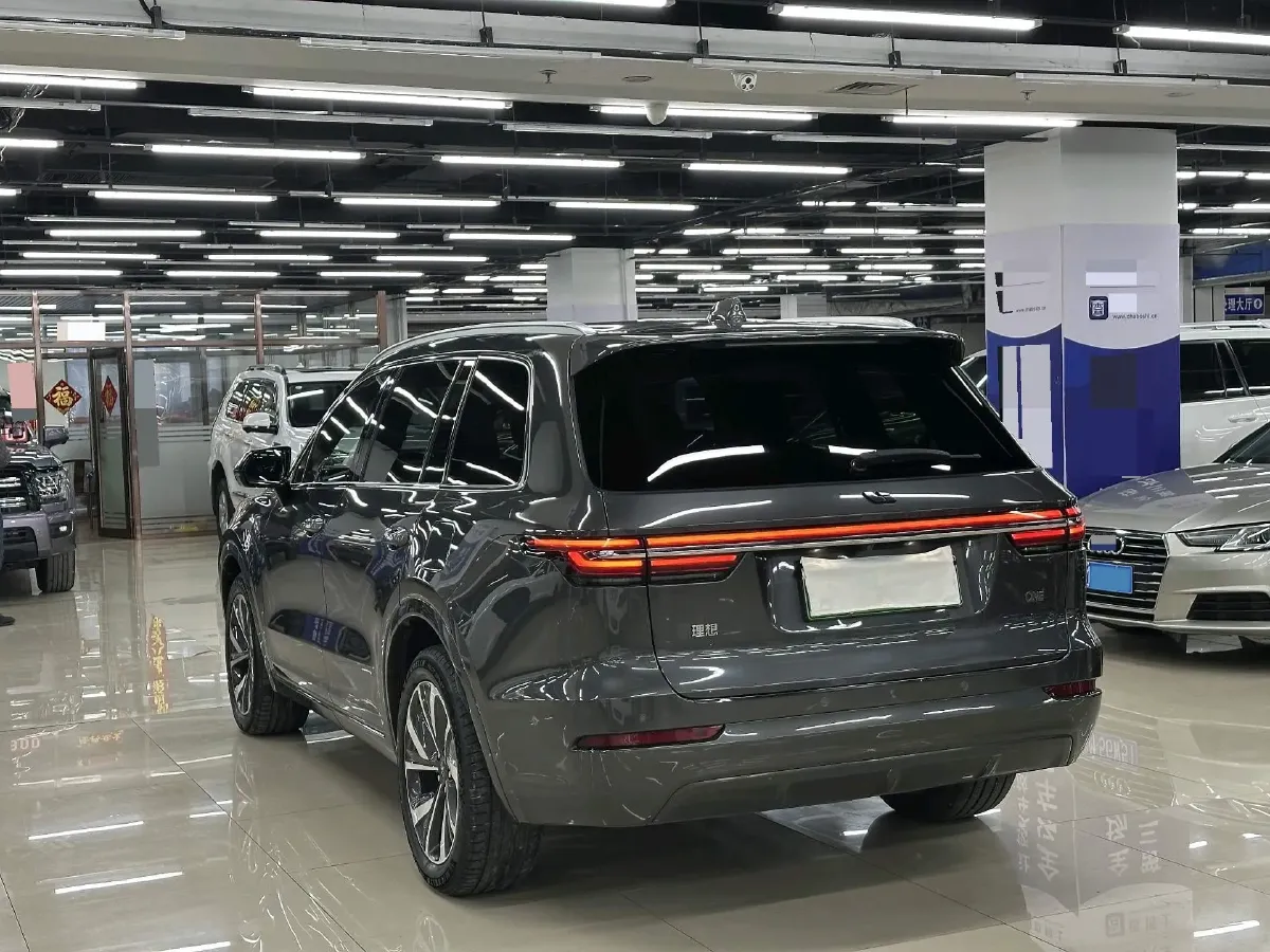 2021 Li ONE Range Extended 131HP REEV 40.5KWH,autocango,china used car exporter,china ev exporter,chinese used car exporter,chinese used ev exporter