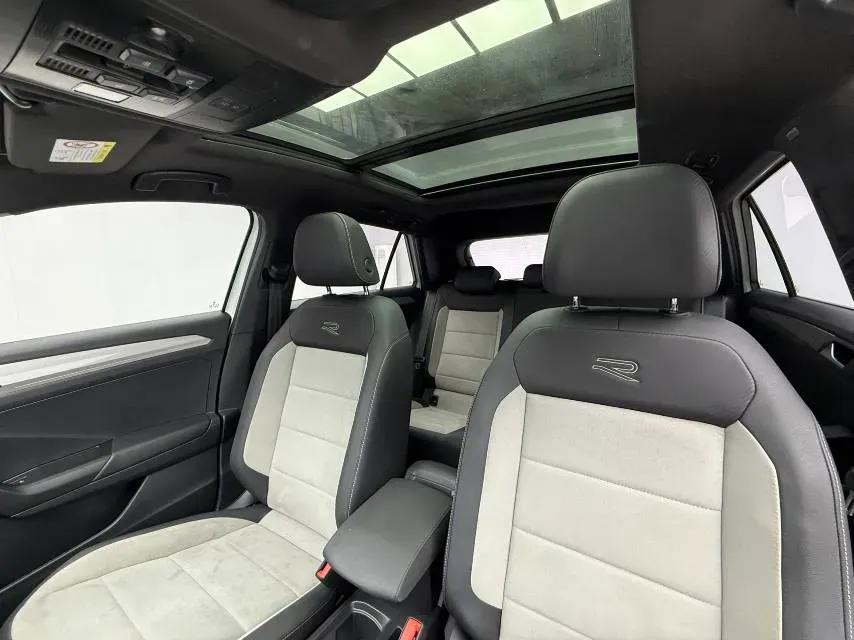 2021 Volkswagen T-Roc 1.4T 150HP L4 7DCT,autocango,china used car exporter,china ev exporter,chinese used car exporter,chinese used ev exporter