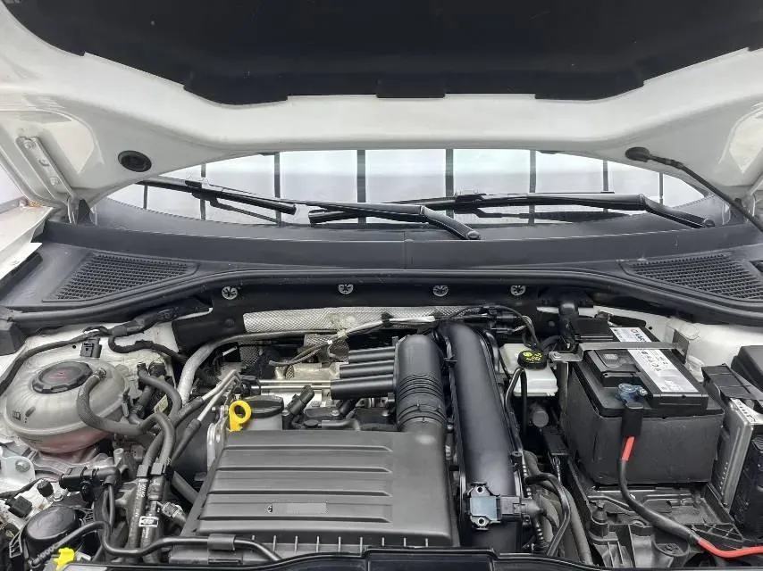 2021 Volkswagen T-Roc 1.4T 150HP L4 7DCT,autocango,china used car exporter,china ev exporter,chinese used car exporter,chinese used ev exporter