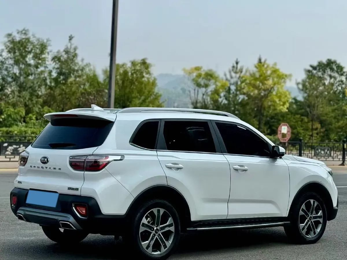 2018 Kia Sportage R 2.0L 160HP L4 6AT,autocango,china used car exporter,china ev exporter,chinese used car exporter,chinese used ev exporter