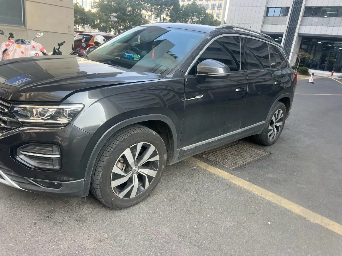 2020 Volkswagen Tayron 2.0T 186HP L4 7DCT,autocango,china used car exporter,china ev exporter,chinese used car exporter,chinese used ev exporter
