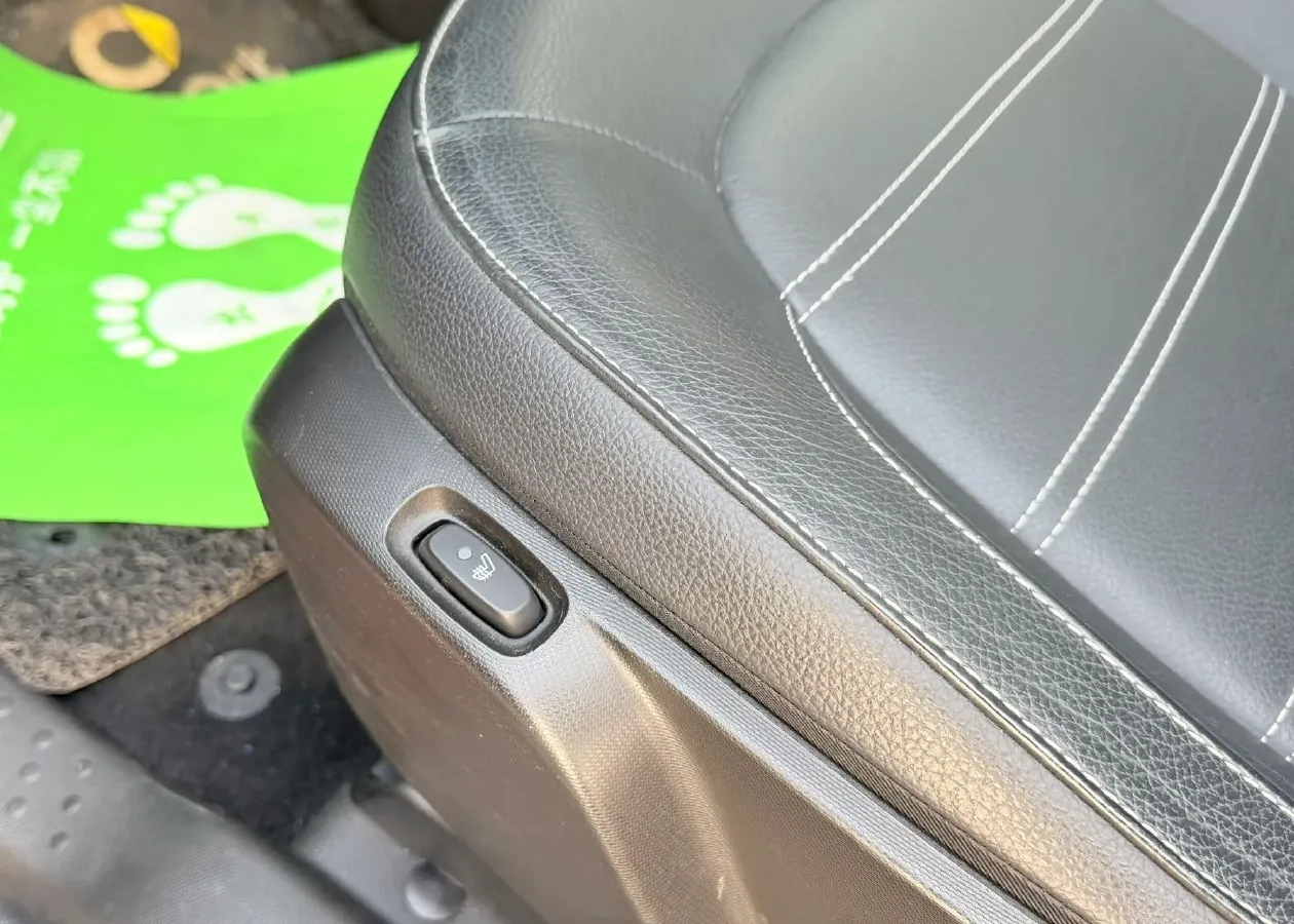 2019 Smart smart fortwo 0.9T 90HP L3 6DCT,autocango,china used car exporter,china ev exporter,chinese used car exporter,chinese used ev exporter