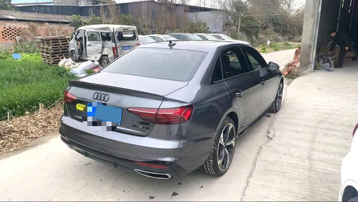 2024 Audi A4L 2.0T 190HP L4 7DCT,autocango,china used car exporter,china ev exporter,chinese used car exporter,chinese used ev exporter