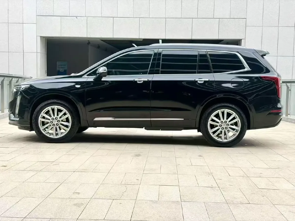 2022 Cadillac XT6 2.0T 237HP L4 9AT,autocango,china used car exporter,china ev exporter,chinese used car exporter,chinese used ev exporter