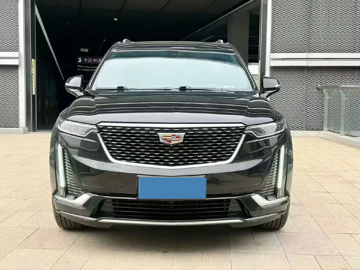 2022 Cadillac XT6 2.0T 237HP L4 9AT,autocango,china used car exporter,china ev exporter,chinese used car exporter,chinese used ev exporter
