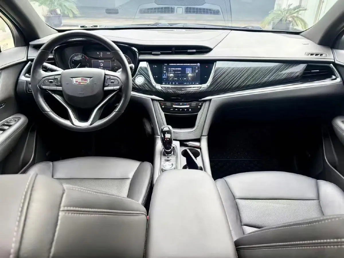 2022 Cadillac XT6 2.0T 237HP L4 9AT,autocango,china used car exporter,china ev exporter,chinese used car exporter,chinese used ev exporter